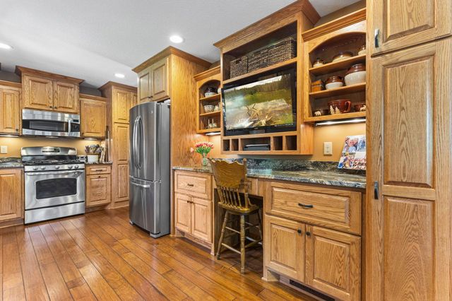 12431 Flintwood Street NW, Coon Rapids, MN 55448