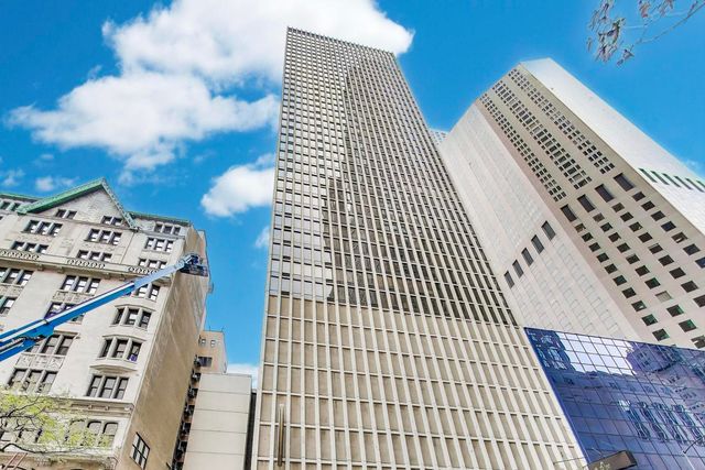 100 E Walton Street 42F, Chicago, IL 60611