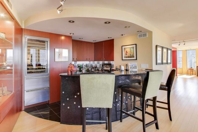 100 E Walton Street 42F, Chicago, IL 60611