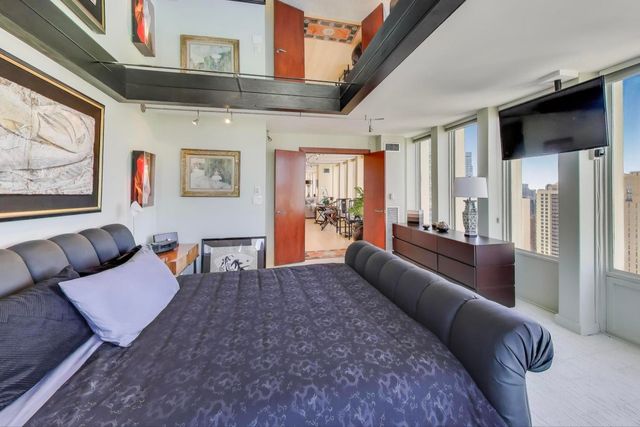 100 E Walton Street 42F, Chicago, IL 60611