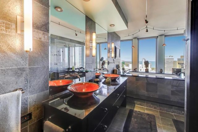 100 E Walton Street 42F, Chicago, IL 60611