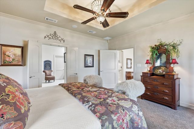 9229 Hub Clark Road, Pilot Point, TX 76258