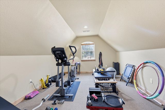 9229 Hub Clark Road, Pilot Point, TX 76258