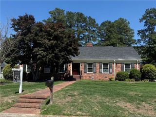 514 N Ballance Street, Saint Pauls, NC 28384
