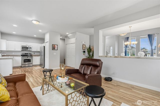 2722 67th Court SE, Auburn, WA 98092