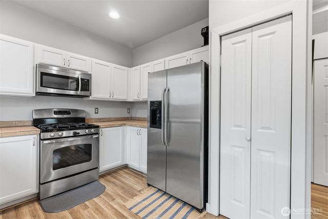 2722 67th Court SE, Auburn, WA 98092