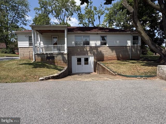 630 VINE ST, Middletown, PA 17057