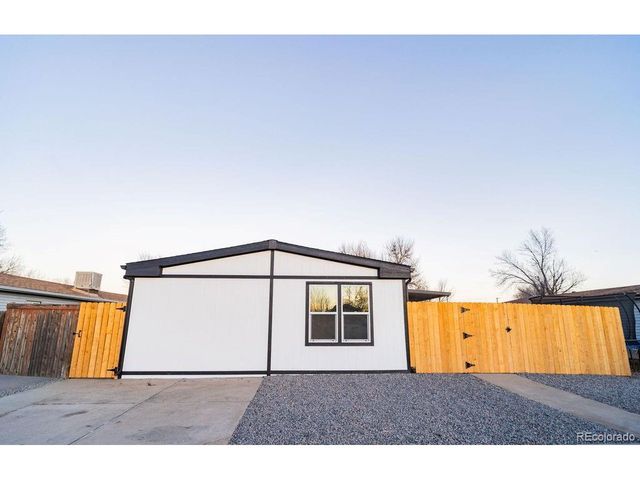 118 Yakima St, Lochbuie, CO 80603