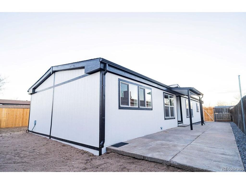 118 Yakima St, Lochbuie, CO 80603