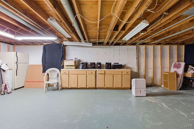 117 Saslon Park Drive, Salina, NY 13088