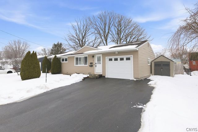 117 Saslon Park Drive, Salina, NY 13088