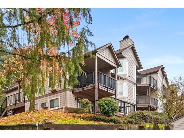 20030 MARIGOLD Ct 15, West Linn, OR 97068