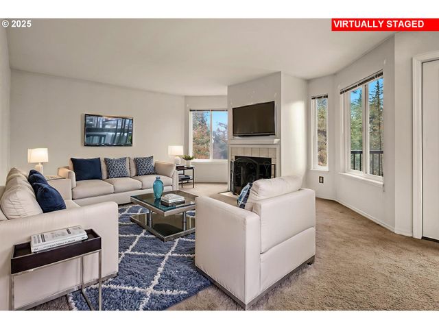 20030 MARIGOLD Ct 15, West Linn, OR 97068