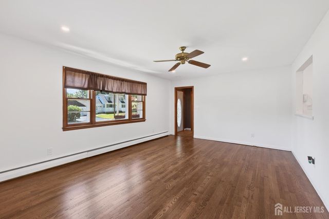 153 8th Street, Piscataway, NJ 08854