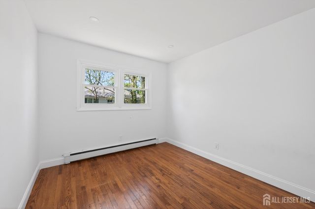 153 8th Street, Piscataway, NJ 08854