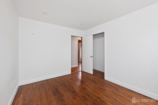 153 8th Street, Piscataway, NJ 08854