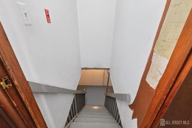 153 8th Street, Piscataway, NJ 08854