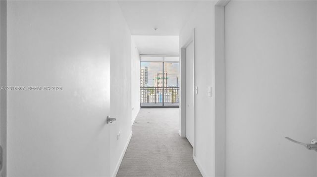 999 SW 1st Ave 2009, Miami, FL 33130