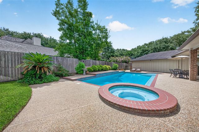 2326 Pleasant Shade Court, Richmond, TX 77406
