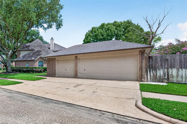 2326 Pleasant Shade Court, Richmond, TX 77406