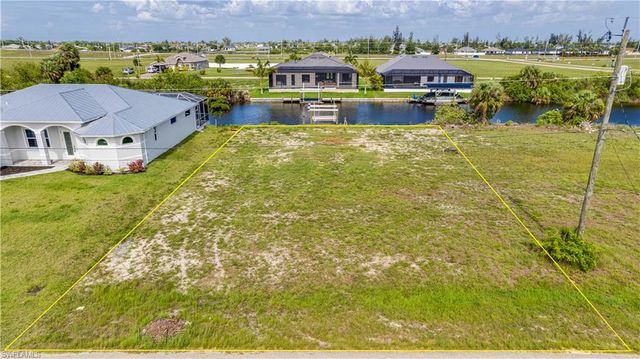 1217 NW 33rd AVE, Cape Coral, FL 33993