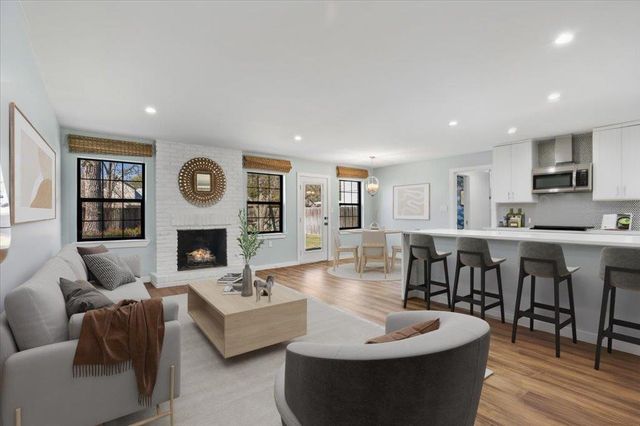 6102 Bullard DR B, Austin, TX 78757