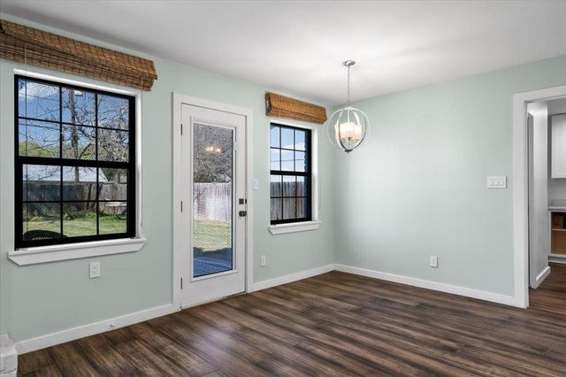 6102 Bullard DR B, Austin, TX 78757