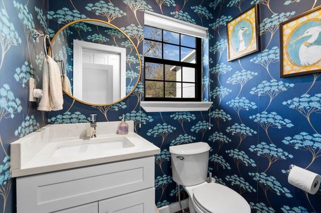 6102 Bullard DR B, Austin, TX 78757