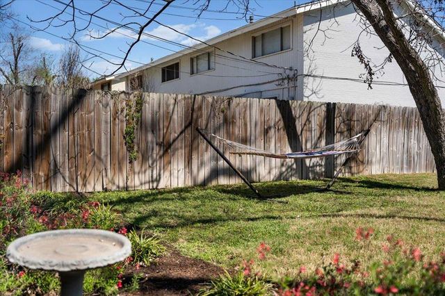 6102 Bullard DR B, Austin, TX 78757