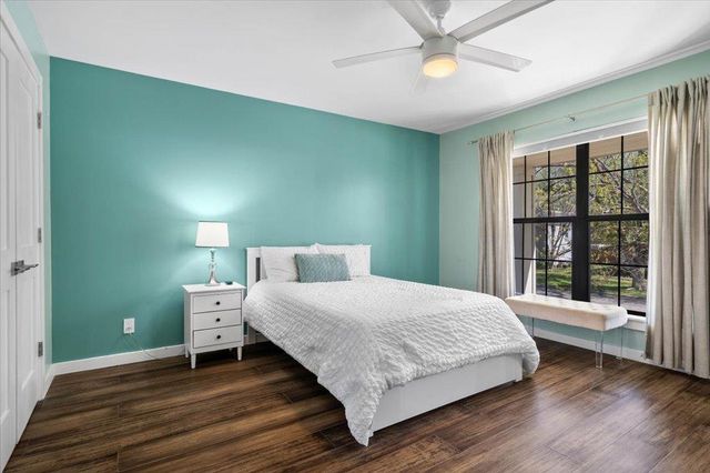 6102 Bullard DR B, Austin, TX 78757