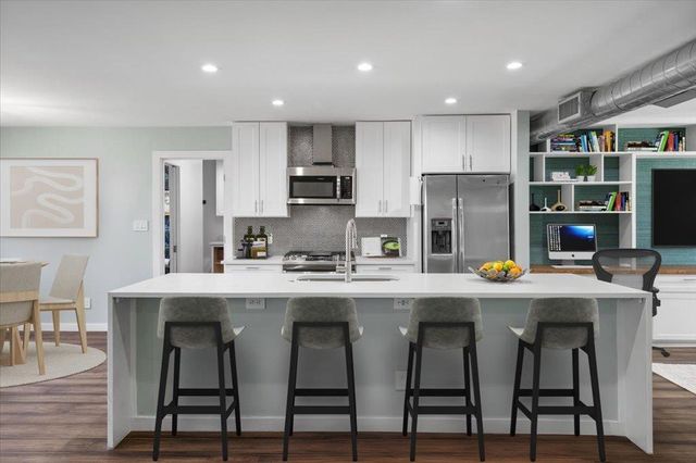 6102 Bullard DR B, Austin, TX 78757