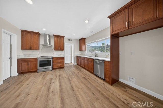 10346 Siesta Drive, Sunland (los Angeles), CA 91040