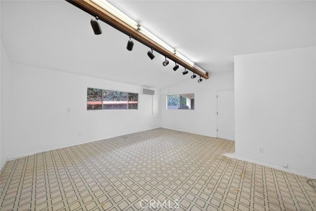 10346 Siesta Drive, Sunland (los Angeles), CA 91040