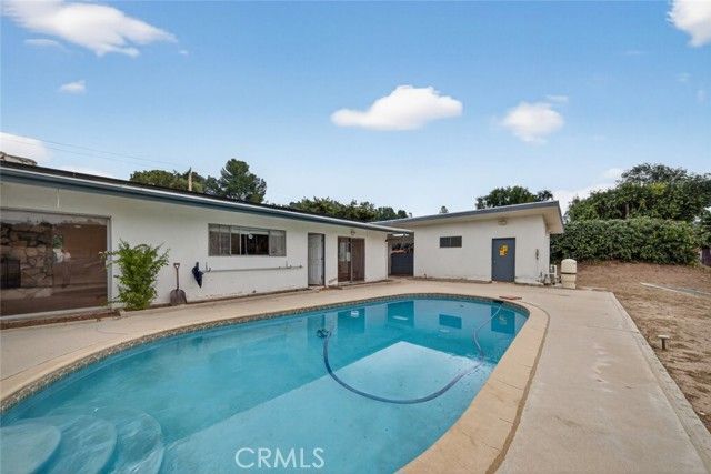 10346 Siesta Drive, Sunland (los Angeles), CA 91040