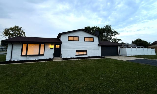 15333 Dante Avenue, Dolton, IL 60419