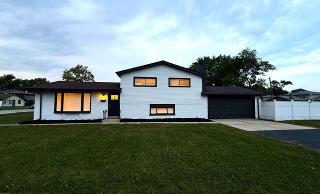 15333 Dante Avenue, Dolton, IL 60419