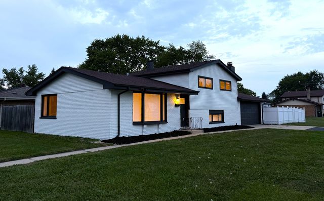 15333 Dante Avenue, Dolton, IL 60419