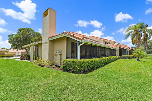261 Old Meadow Way Way, Palm Beach Gardens, FL 33418