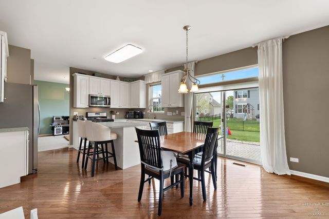 11861 Davis Lane, Huntley, IL 60142