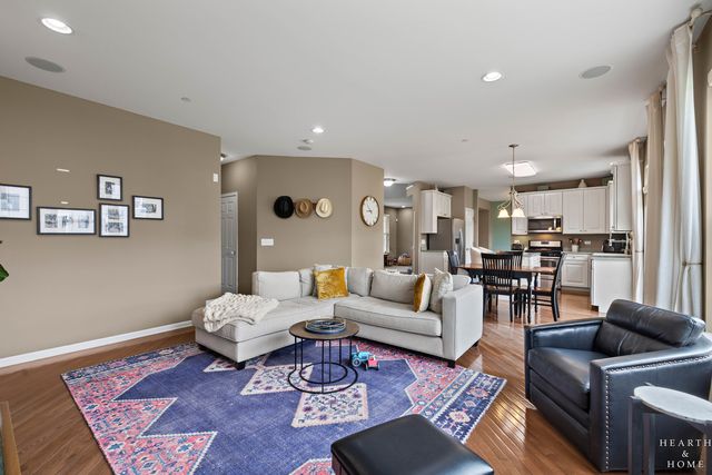 11861 Davis Lane, Huntley, IL 60142