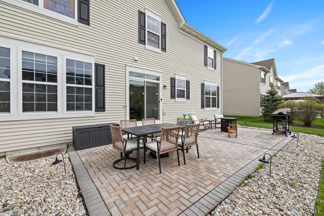 11861 Davis Lane, Huntley, IL 60142