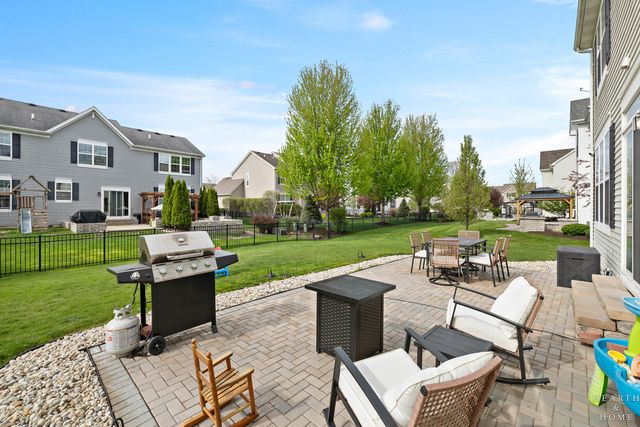11861 Davis Lane, Huntley, IL 60142