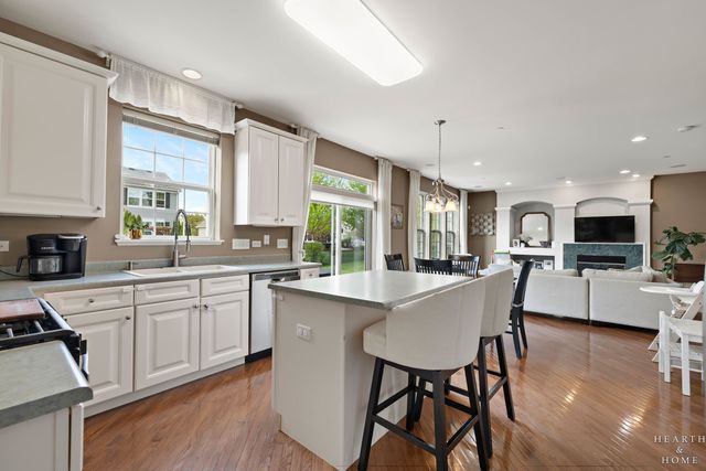 11861 Davis Lane, Huntley, IL 60142