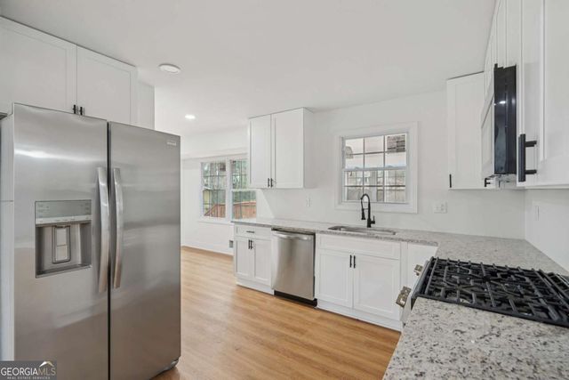 810 Winnbrook Drive, Dacula, GA 30019