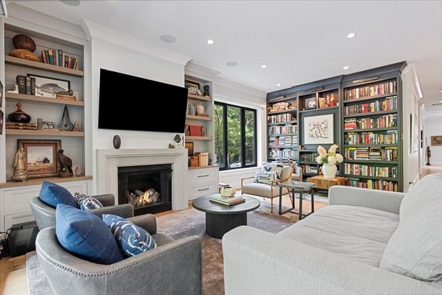 2207 N Orchard Street 1, Chicago, IL 60614