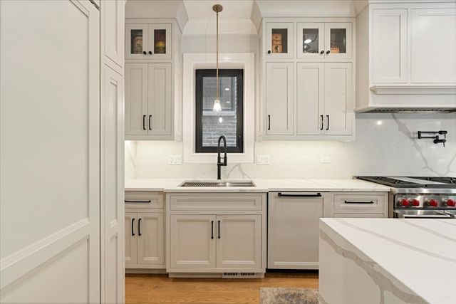 2207 N Orchard Street 1, Chicago, IL 60614