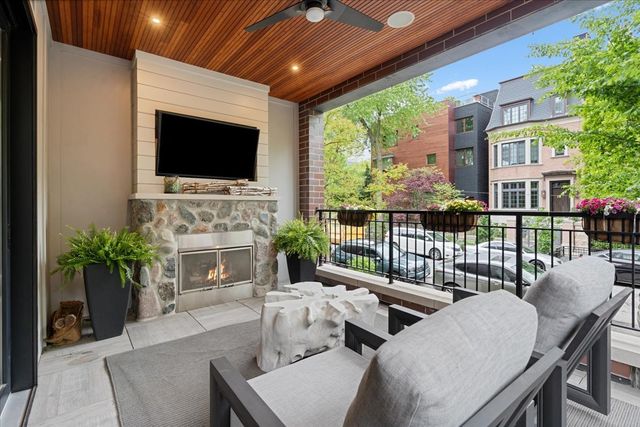2207 N Orchard Street 1, Chicago, IL 60614