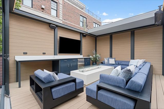 2207 N Orchard Street 1, Chicago, IL 60614