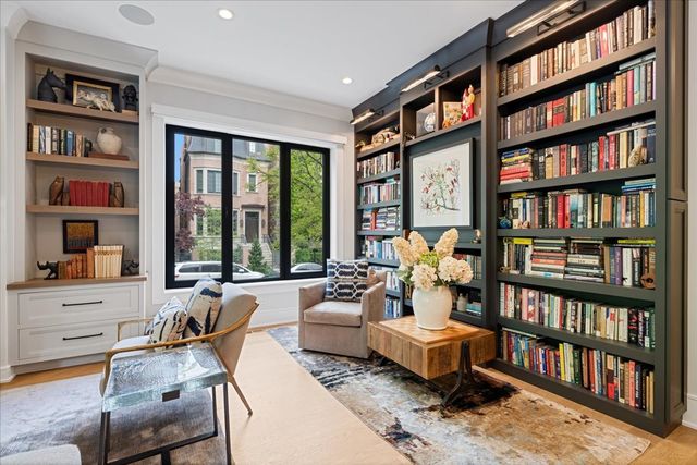 2207 N Orchard Street 1, Chicago, IL 60614