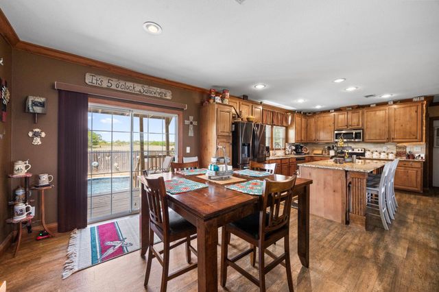 3518 Oil Field Road, Bellville, TX 77418